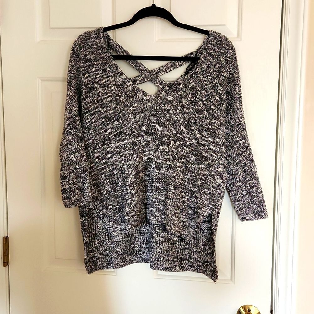 EXPRESS Size Small High Low Criss Cross Back Sweater Black and White